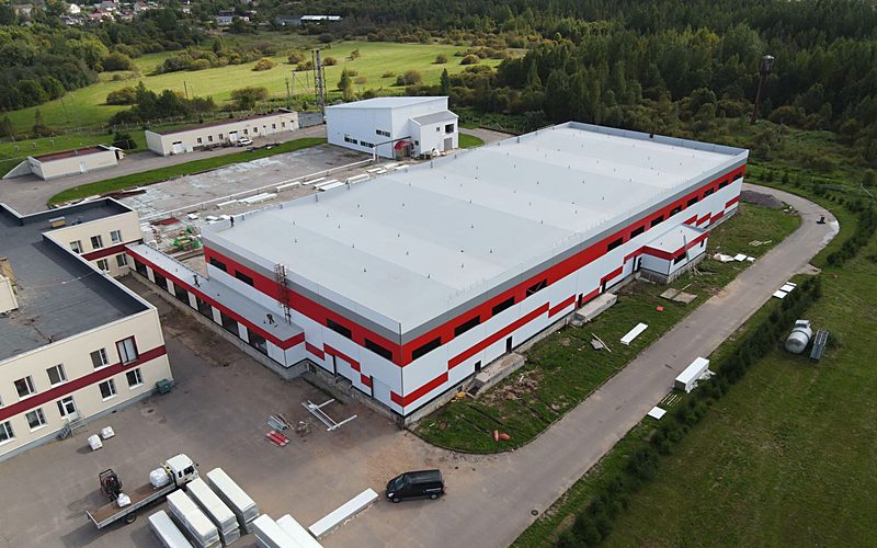 Кровля по профилированному настилу, Красногорск, Московская область: утеплённая плоская кровля по стальному профилированному настилу